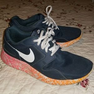 Nike Two Tone sneakers